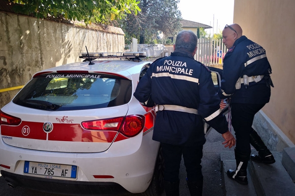 Arrestato parcheggiatore abusivo dalla Polizia Municipale